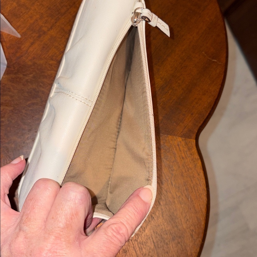 Coach Vintage Ashley white/ cream Leather long wallet  trifold   clutch
Brown In - Picture 8 of 13